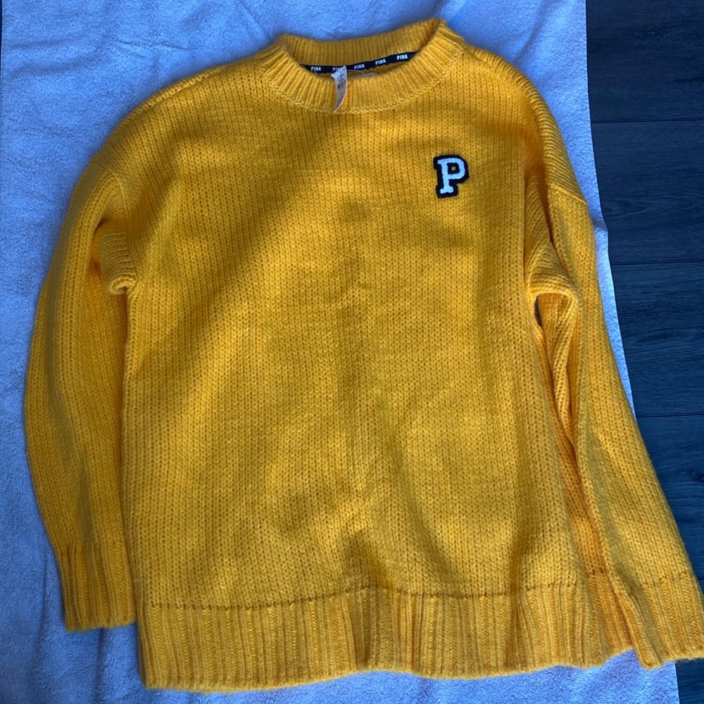 VS PINK Boyfriend Crew Sweater Yellow Gold Lg NEW